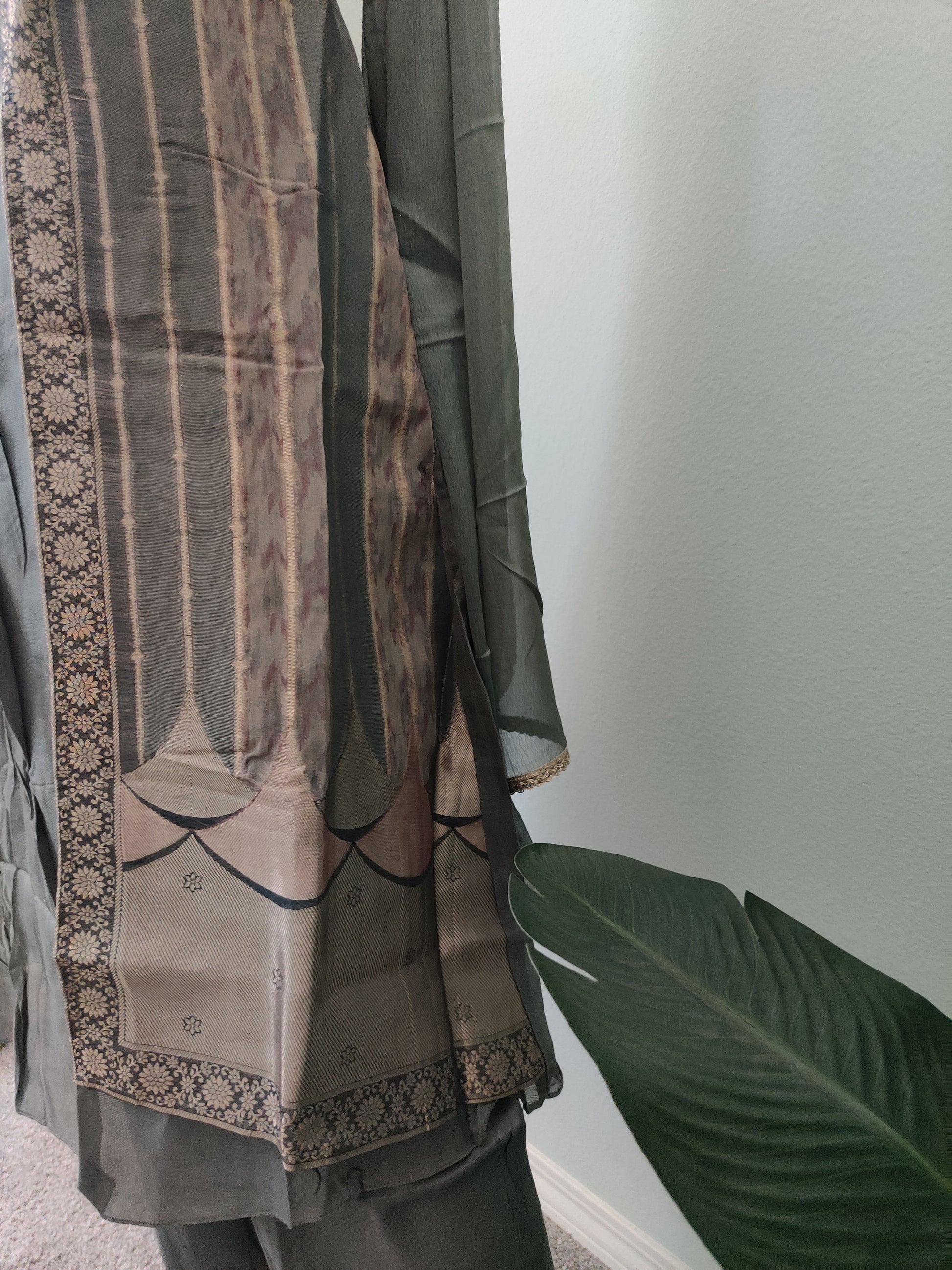 Grey Jaquard A line Kurta set