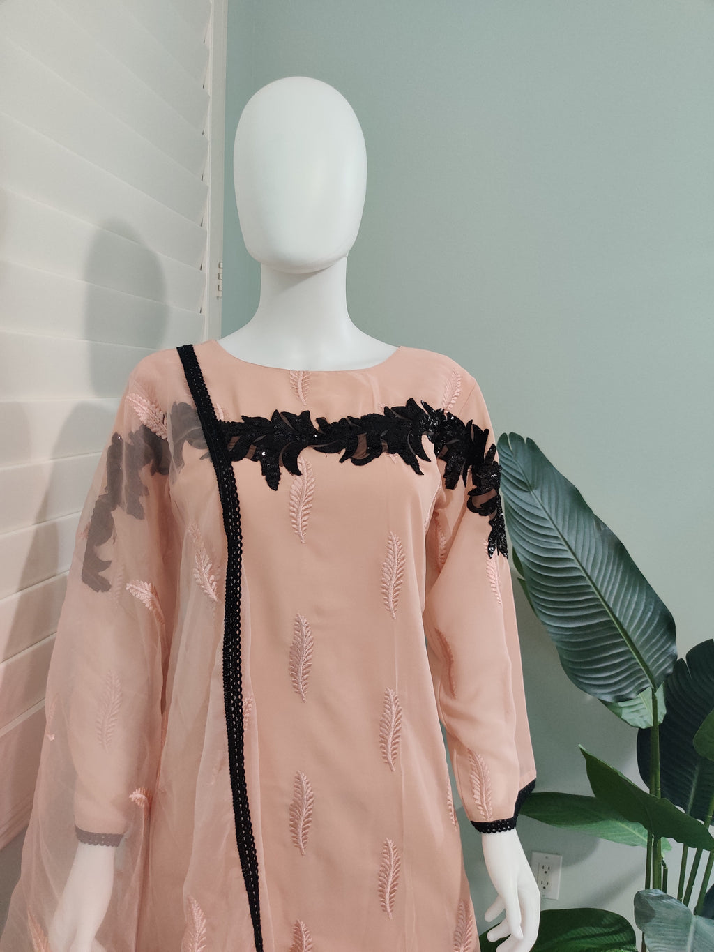 Pakistani Straight feather work Peach color kurta set