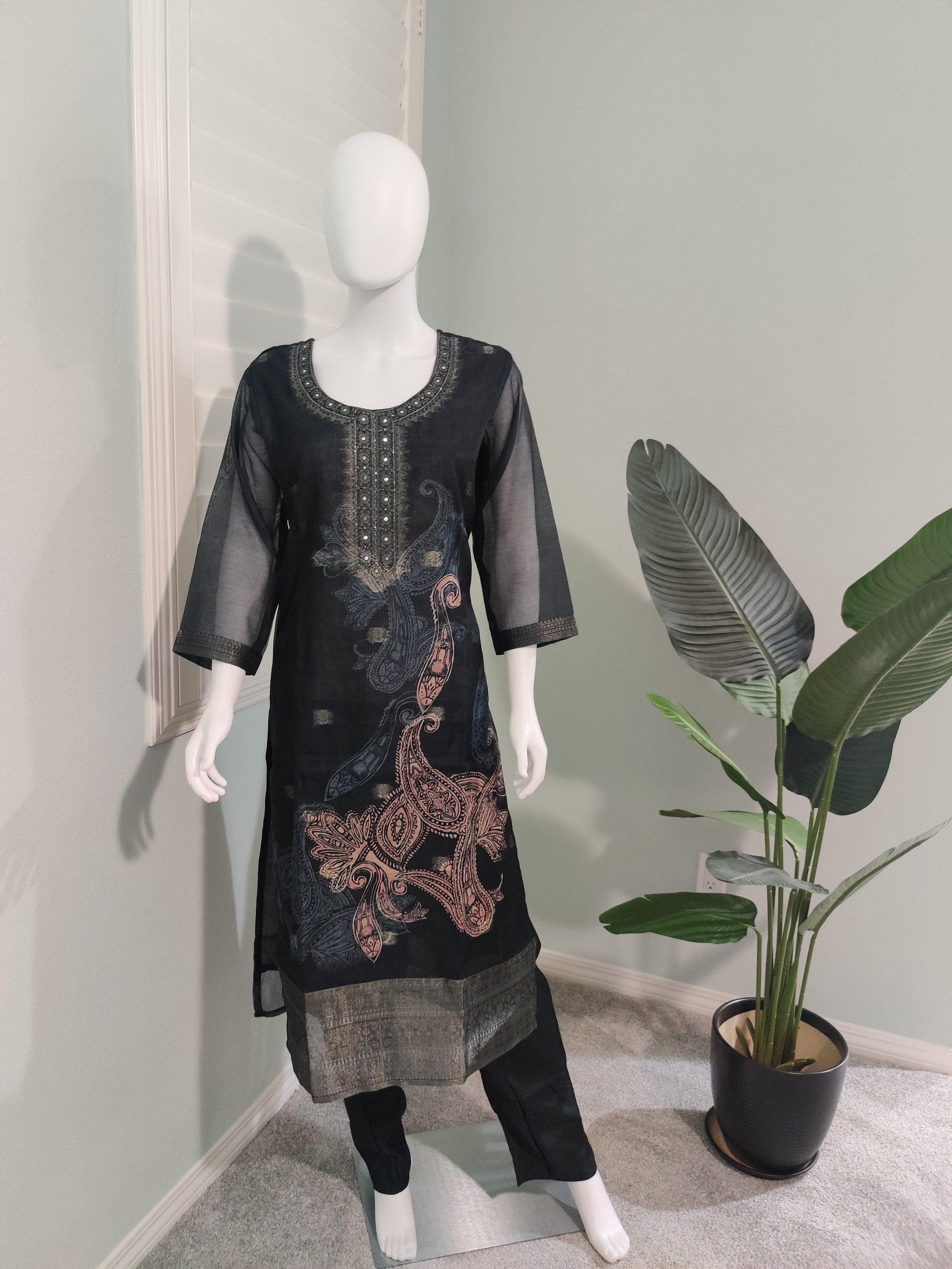 Black Dola Silk Kurta Set with Beige Dupatta