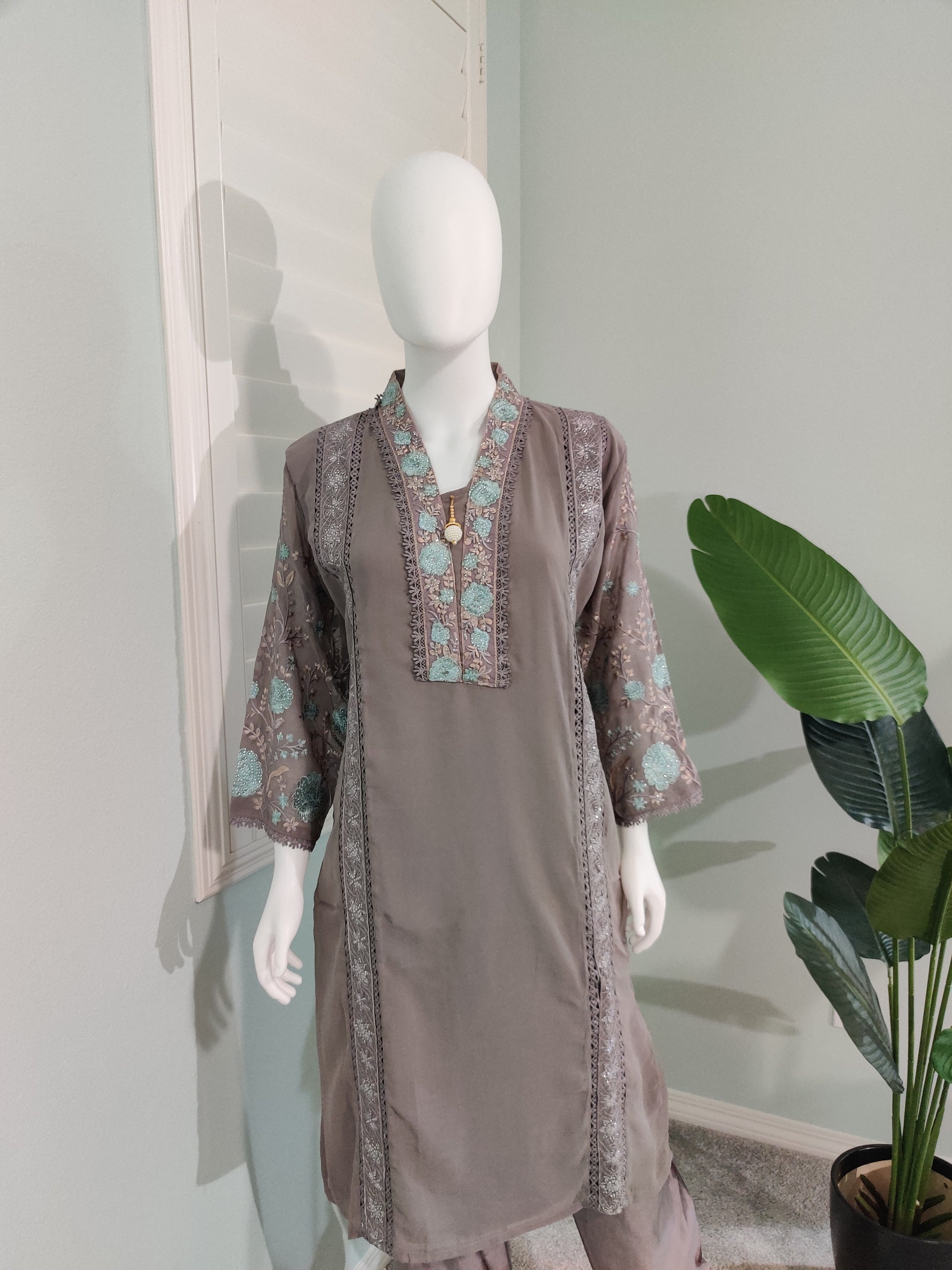 Mint Meadow Embroidered Pakistani Kurta Set