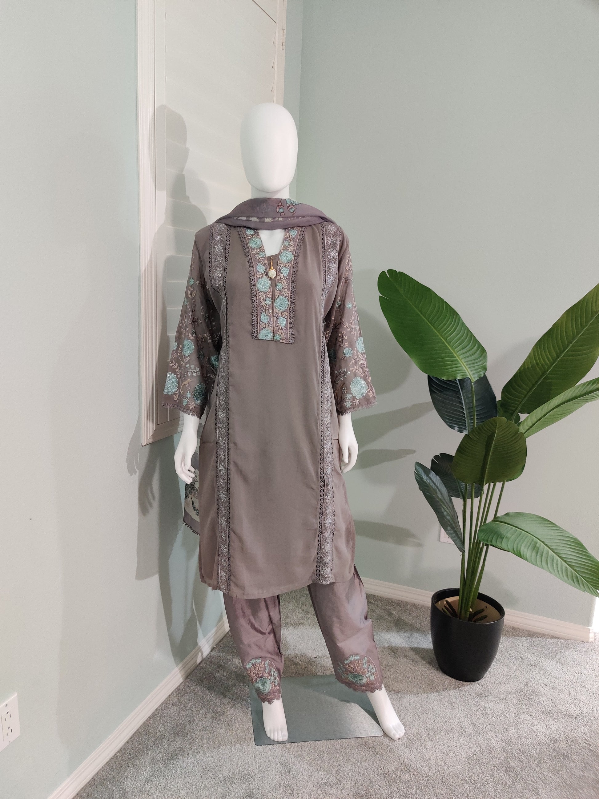 Mint Meadow Embroidered Pakistani Kurta Set