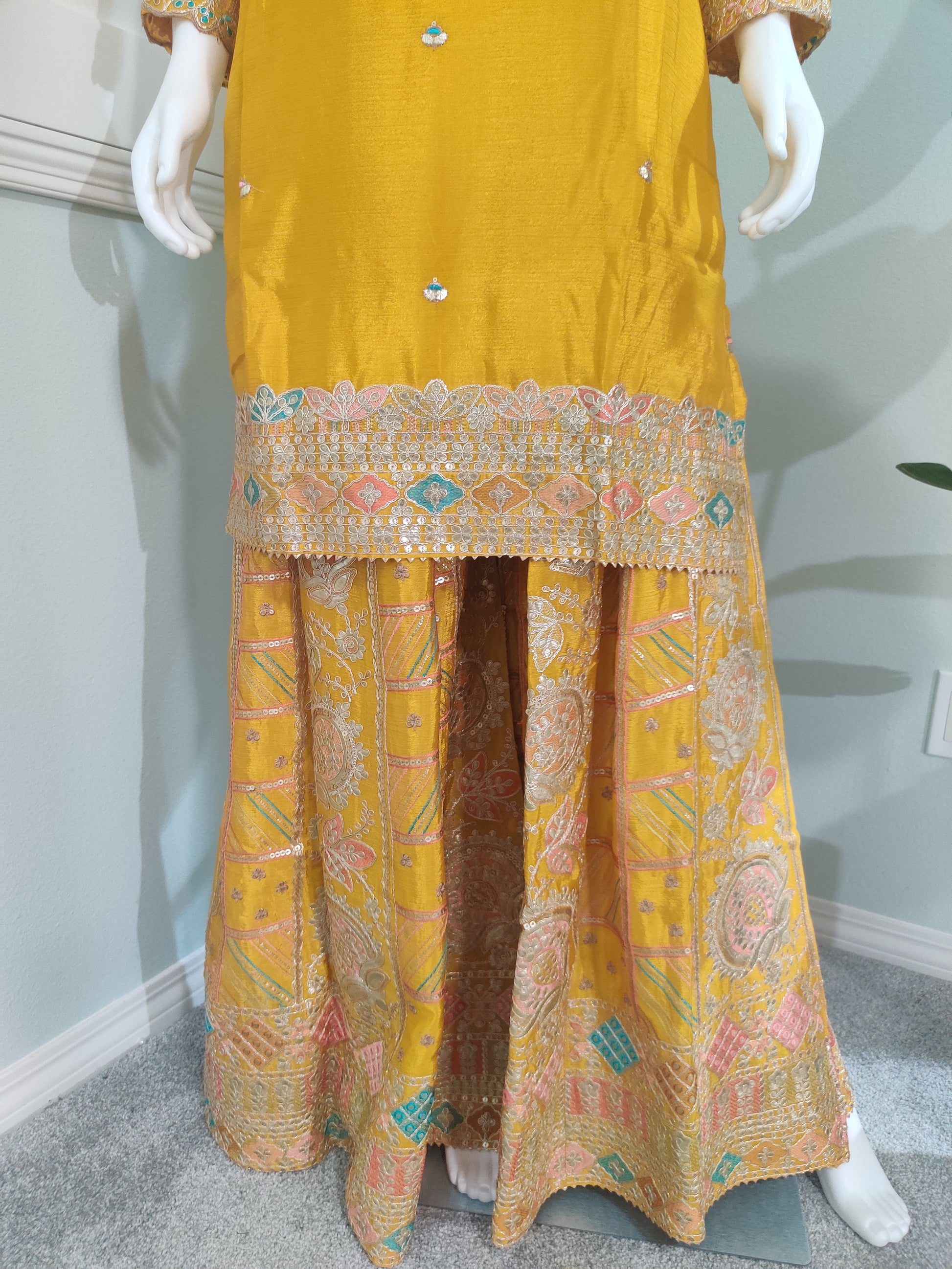 ✨ Chinon Base Heavy Palazzo Kurta Set