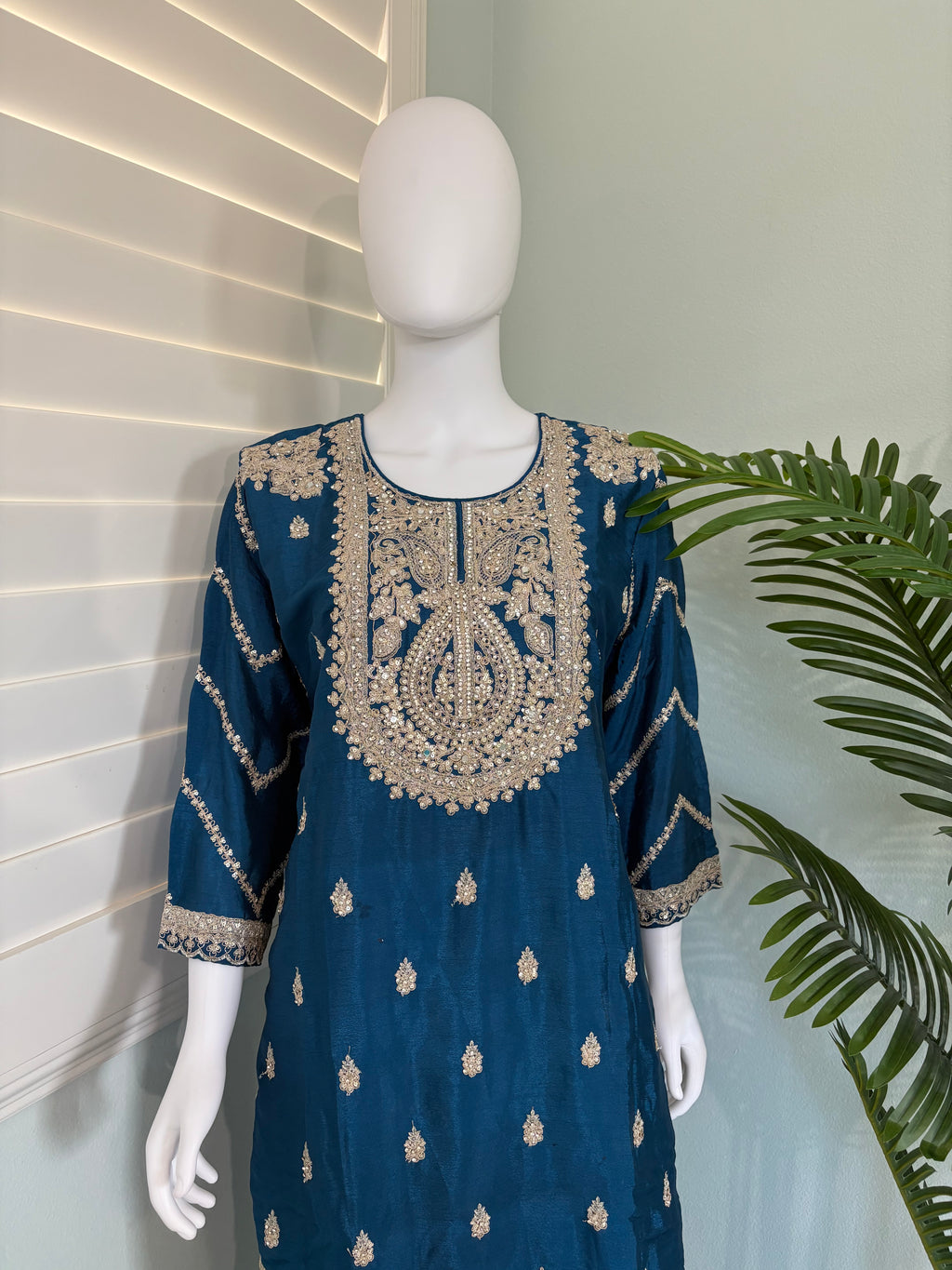 ✨ Heavy Chinon Embroidered Palazzo Set