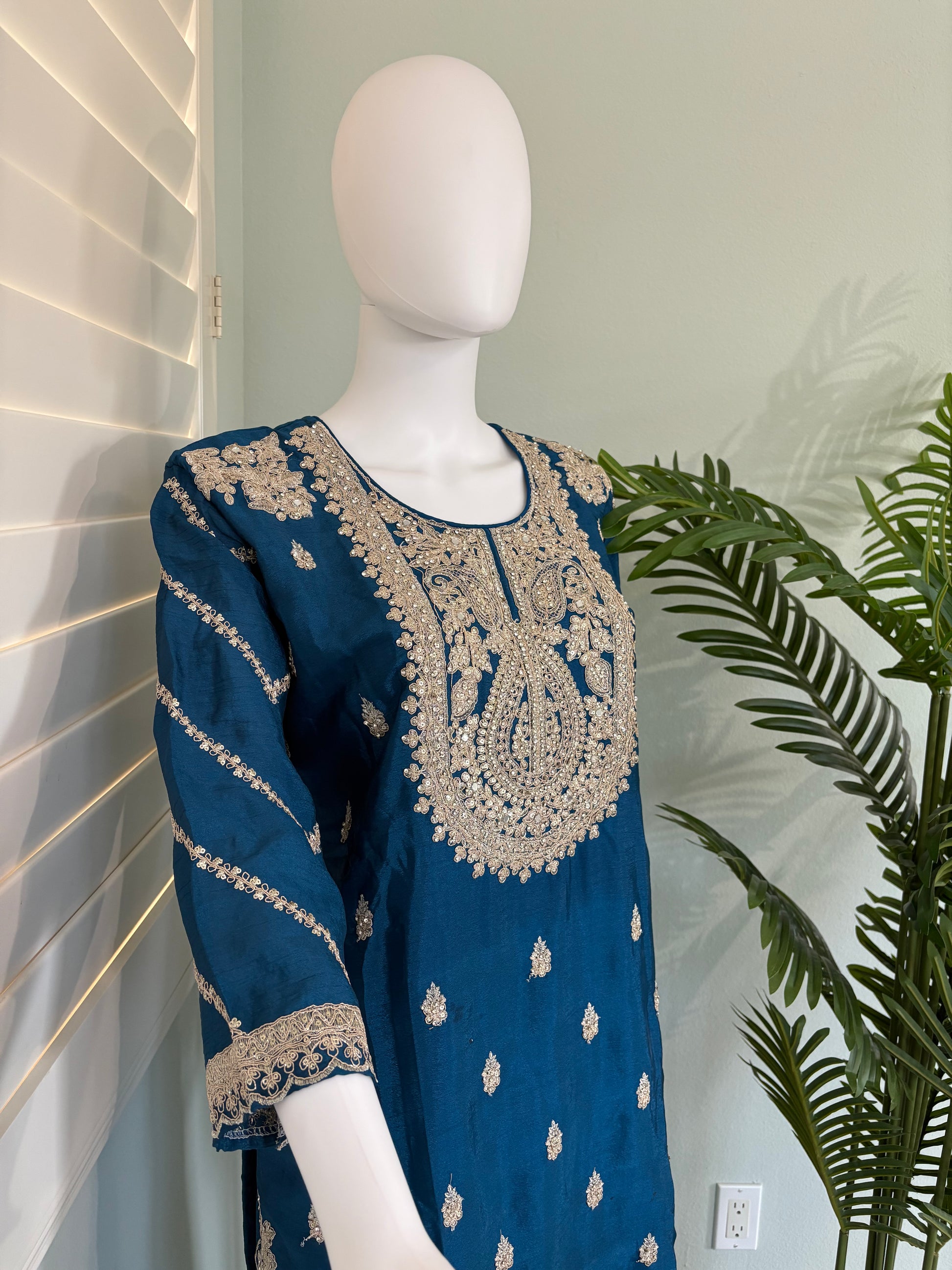 ✨ Heavy Chinon Embroidered Palazzo Set