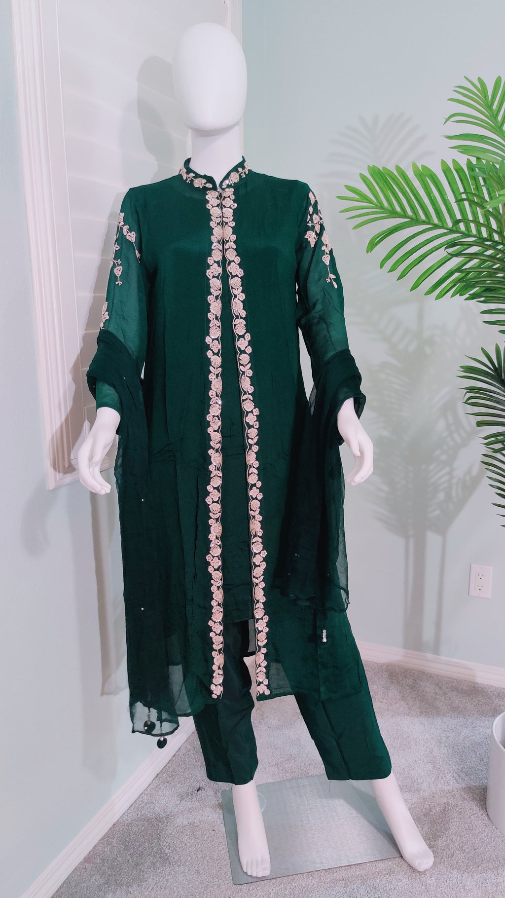 ✨ Bottle Green Elegance with Intricate Hand Embroidery