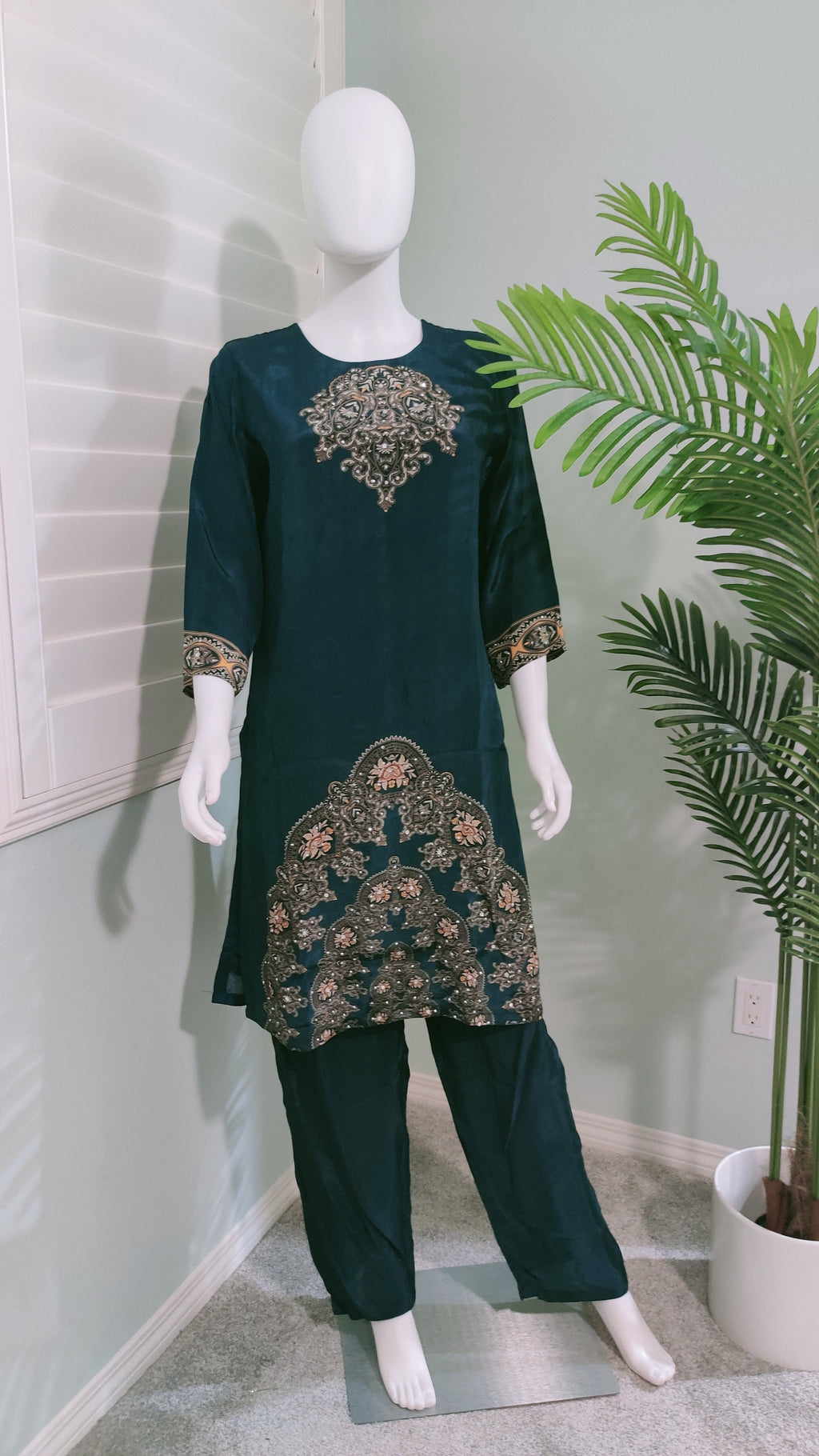 🌿 Regal Rust & Emerald Grace – Indo-Western Ensemble with Removable Jacket