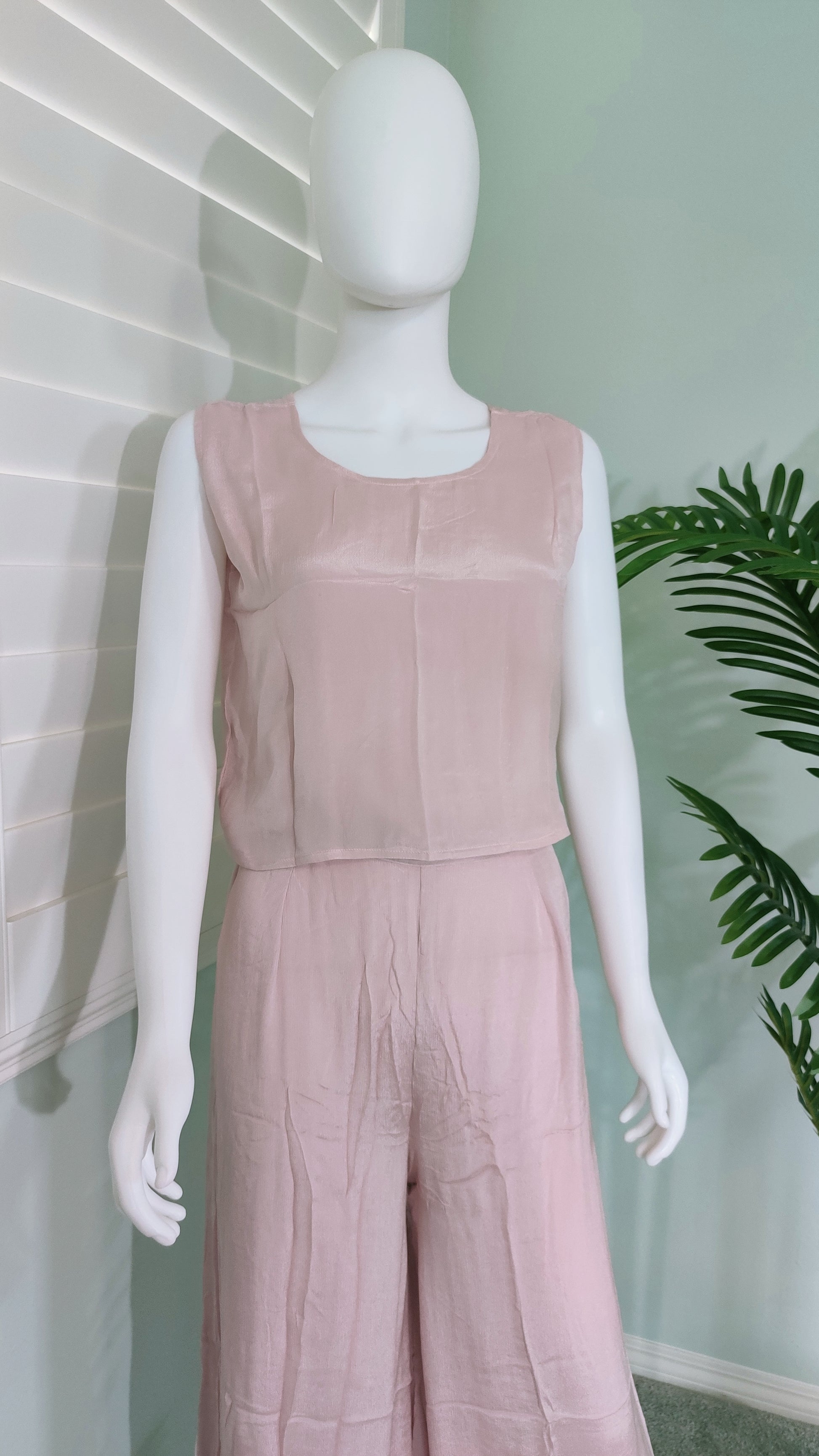 🌸 Blush Bloom: Three-Piece Indo-Western Set with Removable Jacket