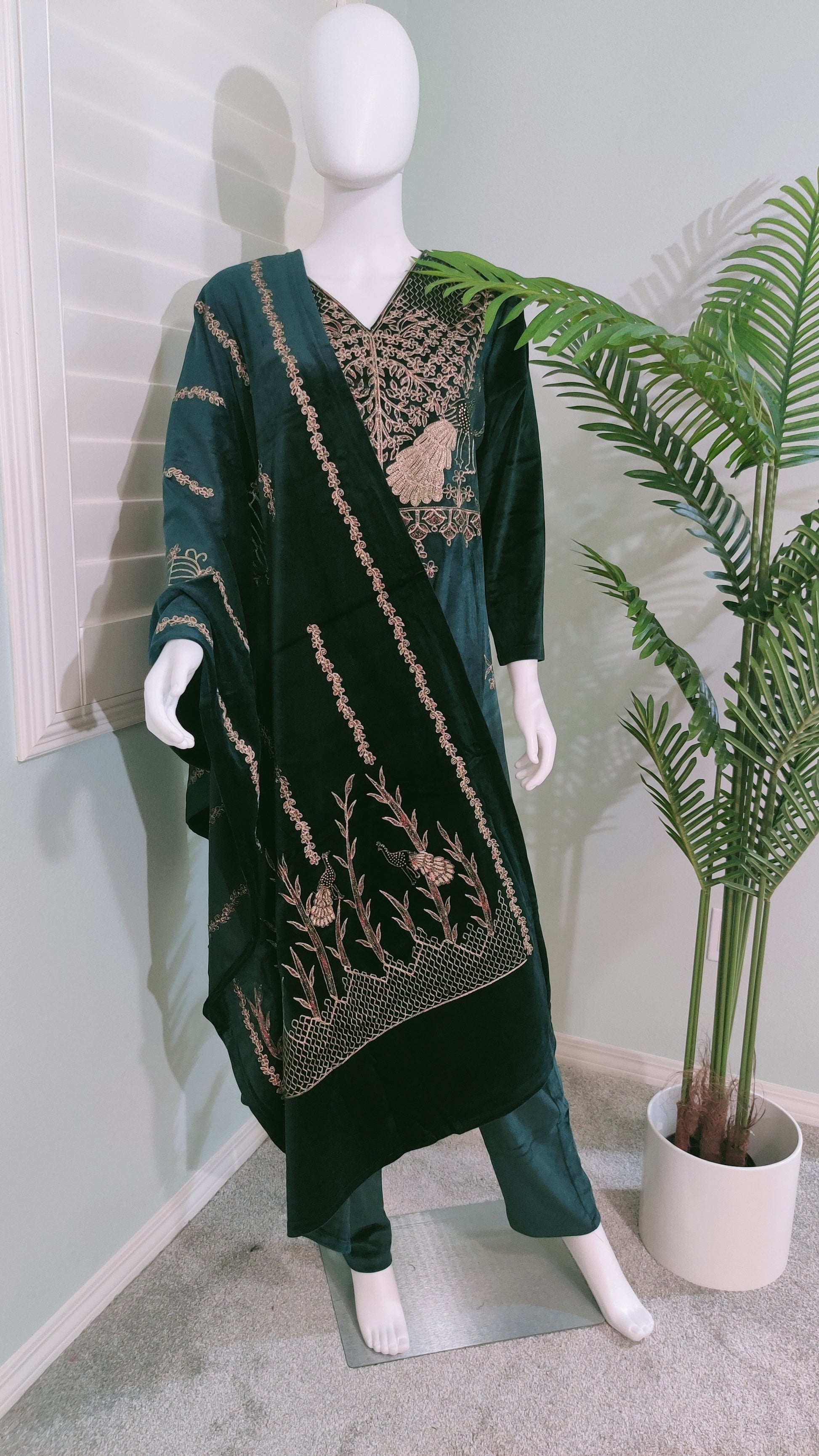 Bottle Green Velvet Embroidered Suit Set