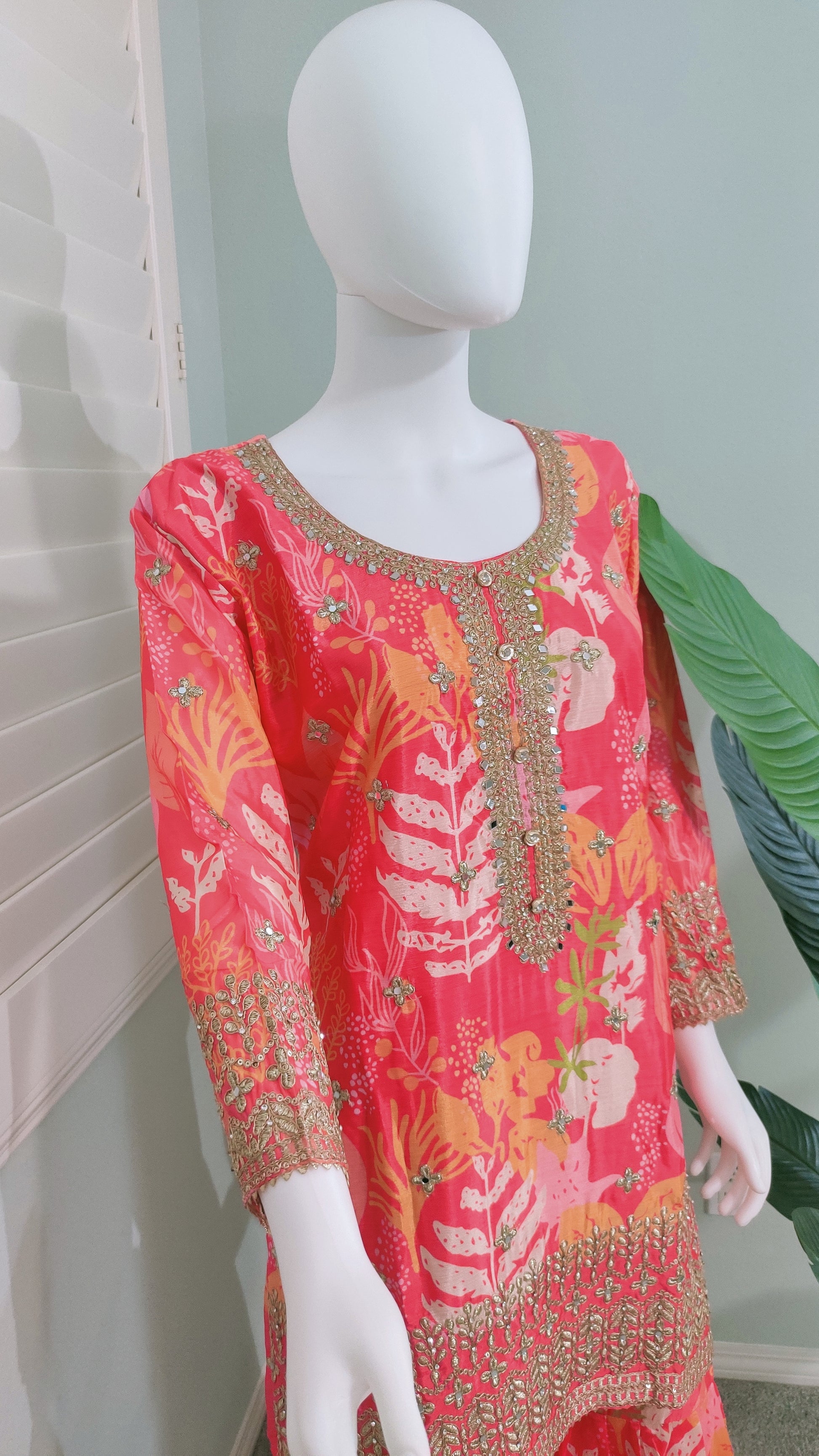 🤍Chinon Fabric Digital Printed Sharara Suit Set